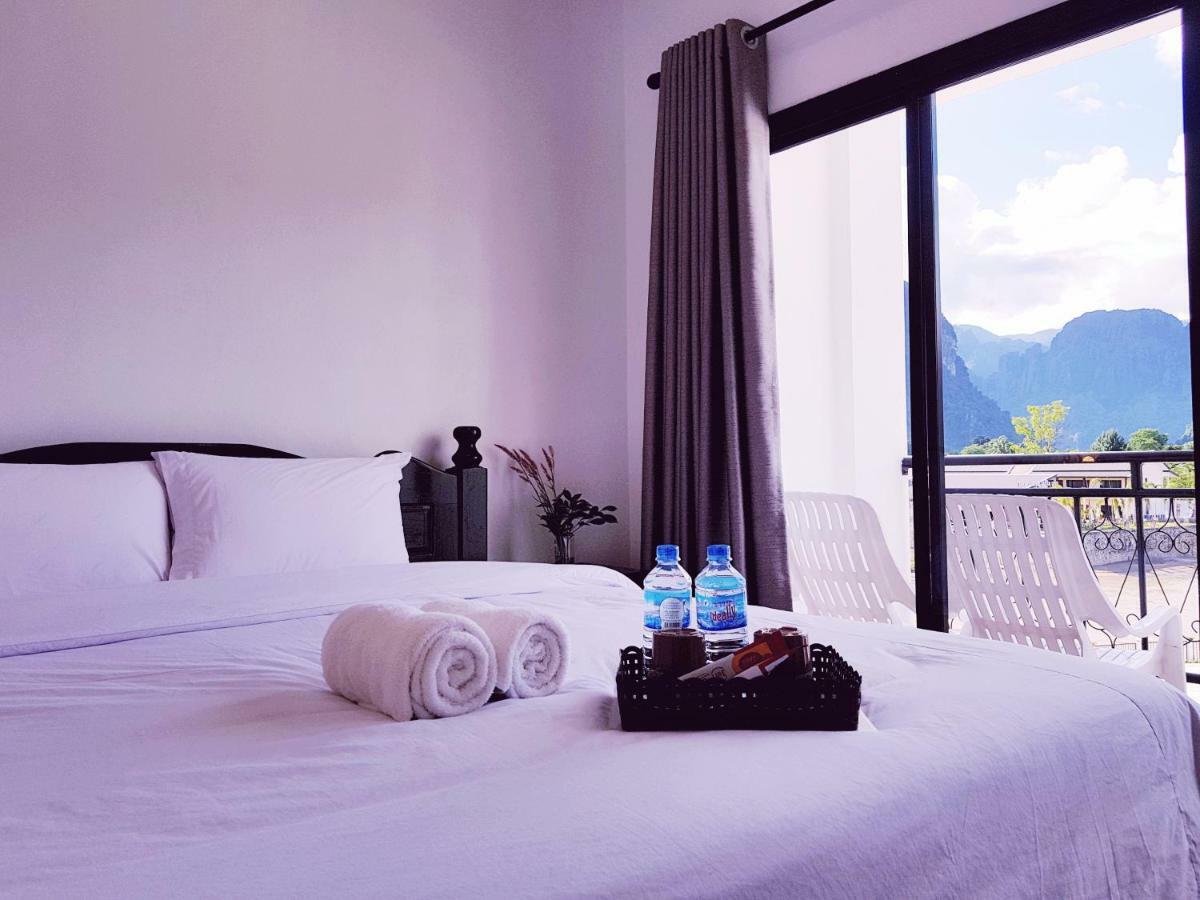 Simon Riverside Hotel Vang Vieng Exterior photo