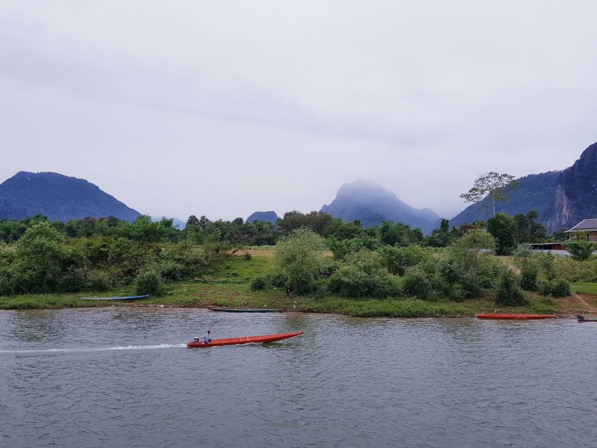Simon Riverside Hotel Vang Vieng Exterior photo